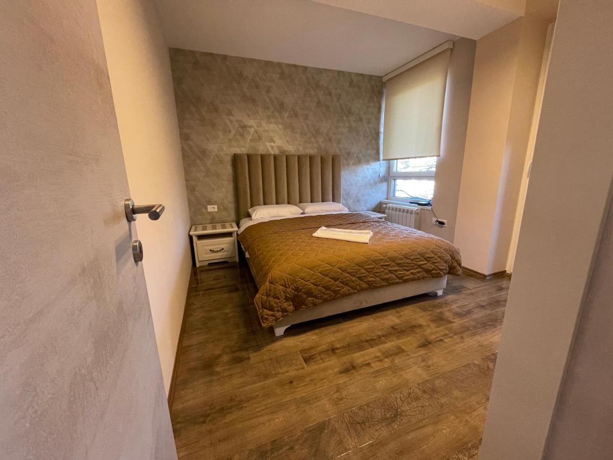 Roosevelt Apartment Скопие Екстериор снимка