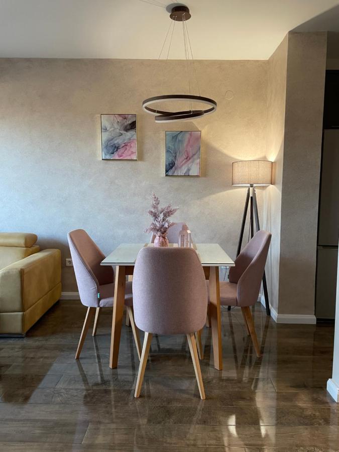 Roosevelt Apartment Скопие Екстериор снимка